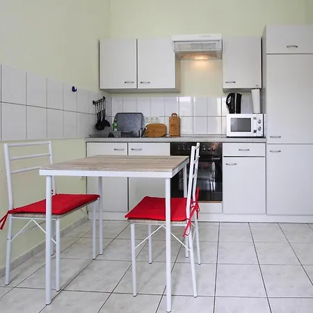 Apartment In Malchow Near Malchower See, Cleaning Included * 말호프